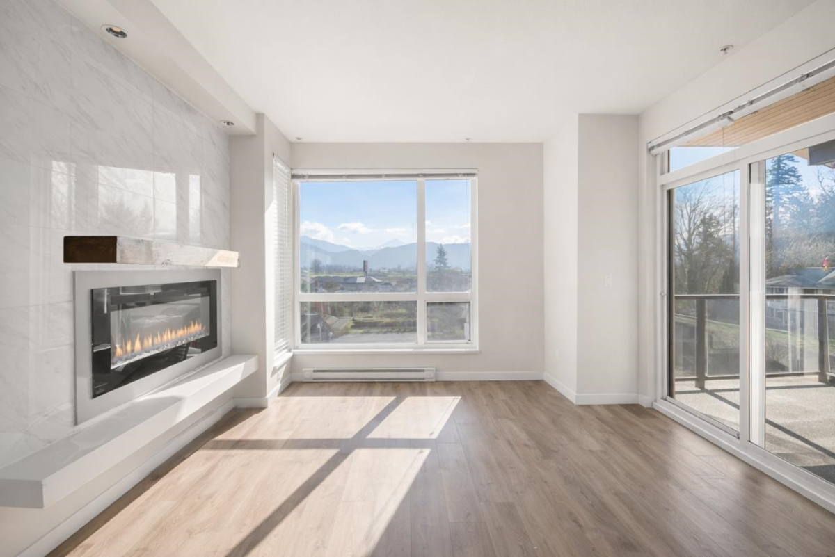 Outdoor Patio Photo of 217 2242 Whatcom Road, Abbotsford, BC