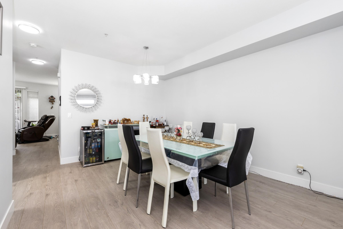 Dining Area Photo of 44 11860 River Road, Surrey, BC