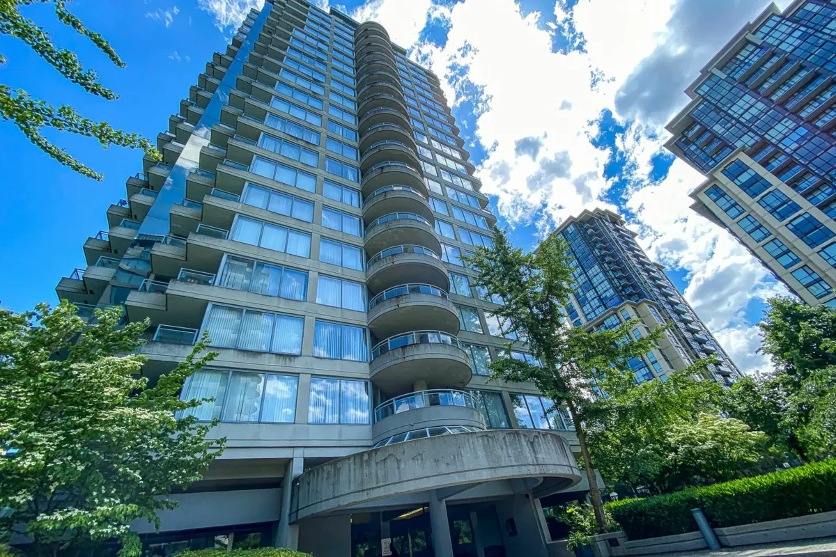 Garden / Landscaping Photo of 702 13383 108 Avenue, Surrey, BC