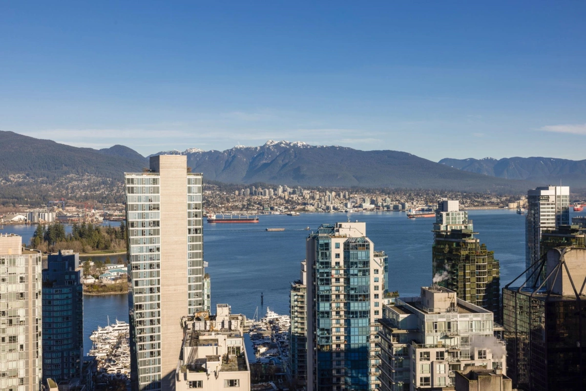 Guest Bathroom Photo of 3102 1482 Robson Street, Vancouver, BC