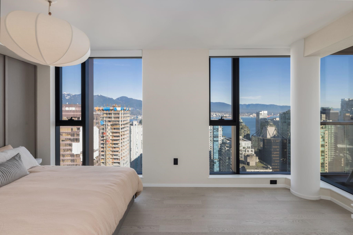 Kitchen Photo of 3102 1482 Robson Street, Vancouver, BC