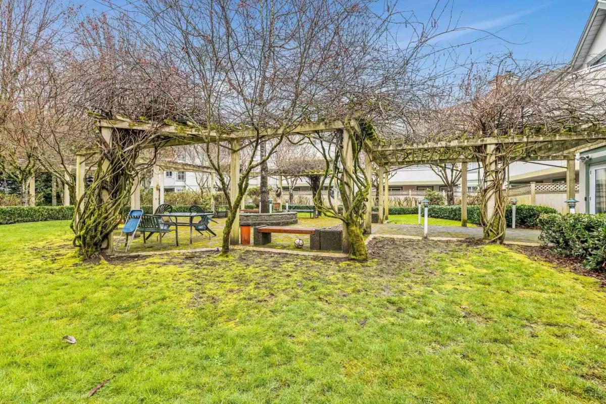 Laundry Room Photo of 112 12633 72 Avenue, Surrey, BC