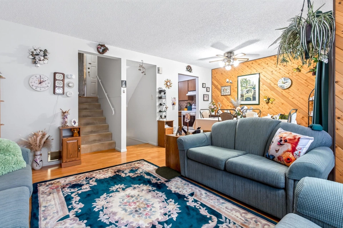 Family Room Photo of 504 Cardiff Way, Port Moody, BC