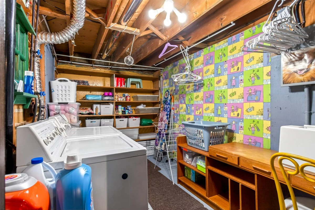 Mudroom Photo of 504 Cardiff Way, Port Moody, BC