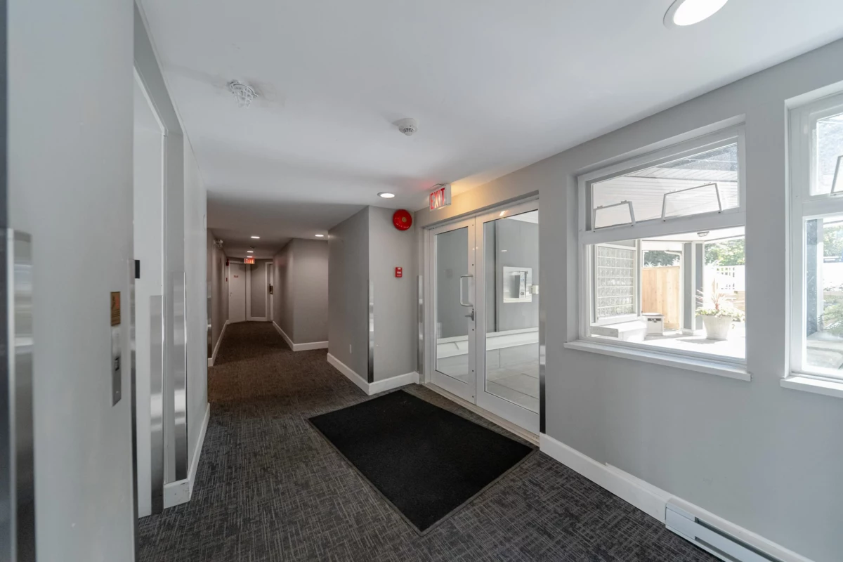 Family Room Photo of PH3 865 W 15 Avenue, Vancouver, BC