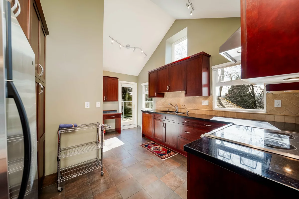 Garage Interior Photo of PH3 865 W 15 Avenue, Vancouver, BC