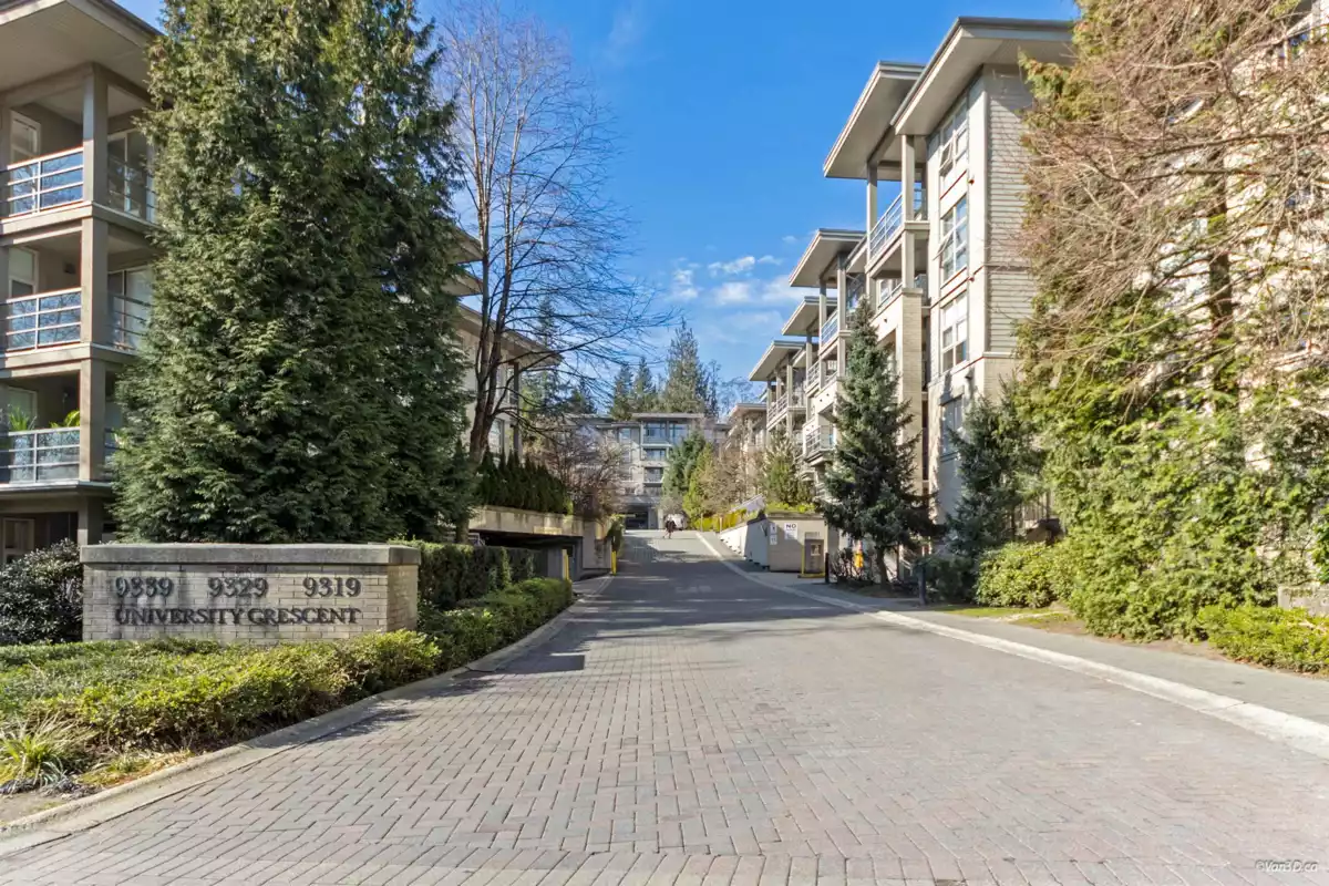 Garden / Landscaping Photo of 406 9329 University Crescent, Burnaby, BC