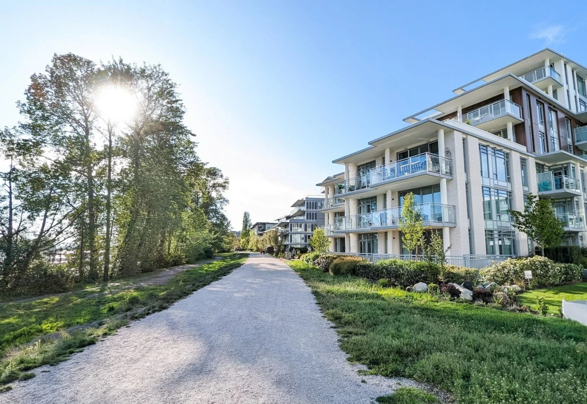 Garden / Landscaping Photo of 402 3188 Riverwalk Avenue, Vancouver, BC
