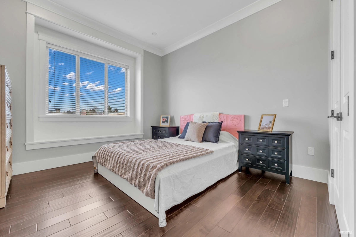 Backyard Photo of 3471 Blundell Road, Richmond, BC