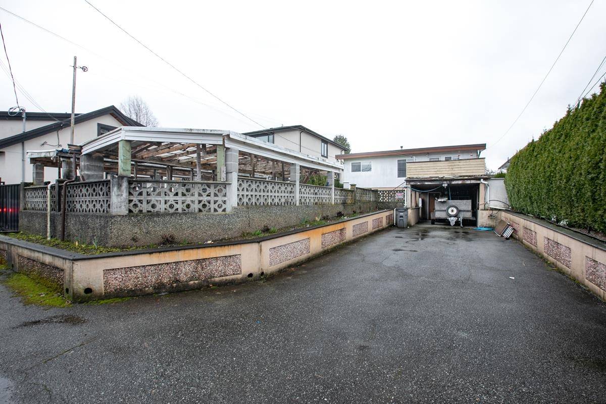 Exterior Rear Photo of 2435 E 49th Avenue, Vancouver, BC