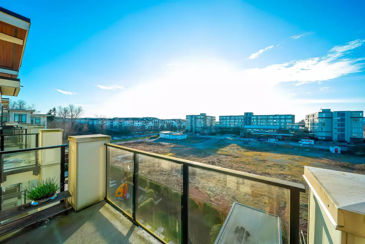 Loft / Bonus Room Photo of 416 4033 May Drive, Richmond, BC