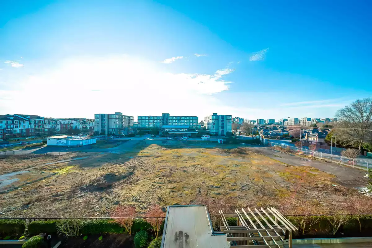 Staircase Photo of 416 4033 May Drive, Richmond, BC