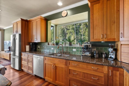 Breakfast Nook Photo of 2440 Sunshine Coast Highway, Roberts Creek, BC