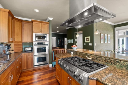 Kitchen Island Photo of 2440 Sunshine Coast Highway, Roberts Creek, BC