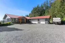 2440 Sunshine Coast Highway, Roberts Creek, BC