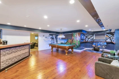 Staircase Photo of 11722 272 Street, Maple Ridge, BC
