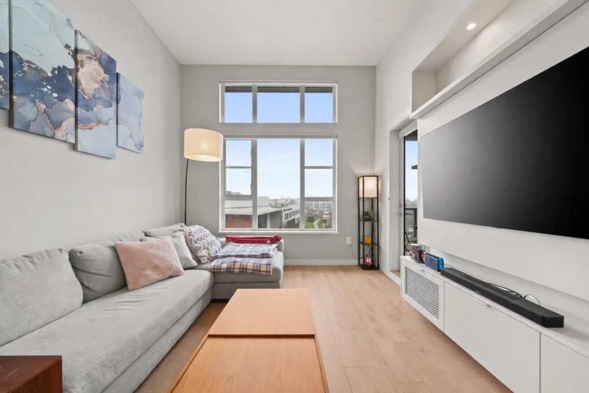 Living Room Photo of 416 550 Seaborne Place, Port Coquitlam, BC