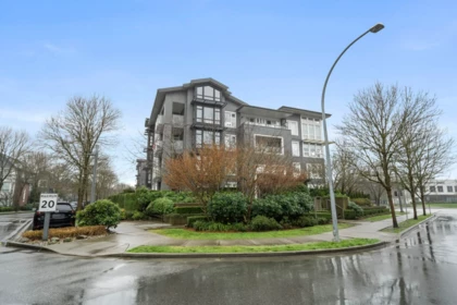 Staircase Photo of 416 550 Seaborne Place, Port Coquitlam, BC