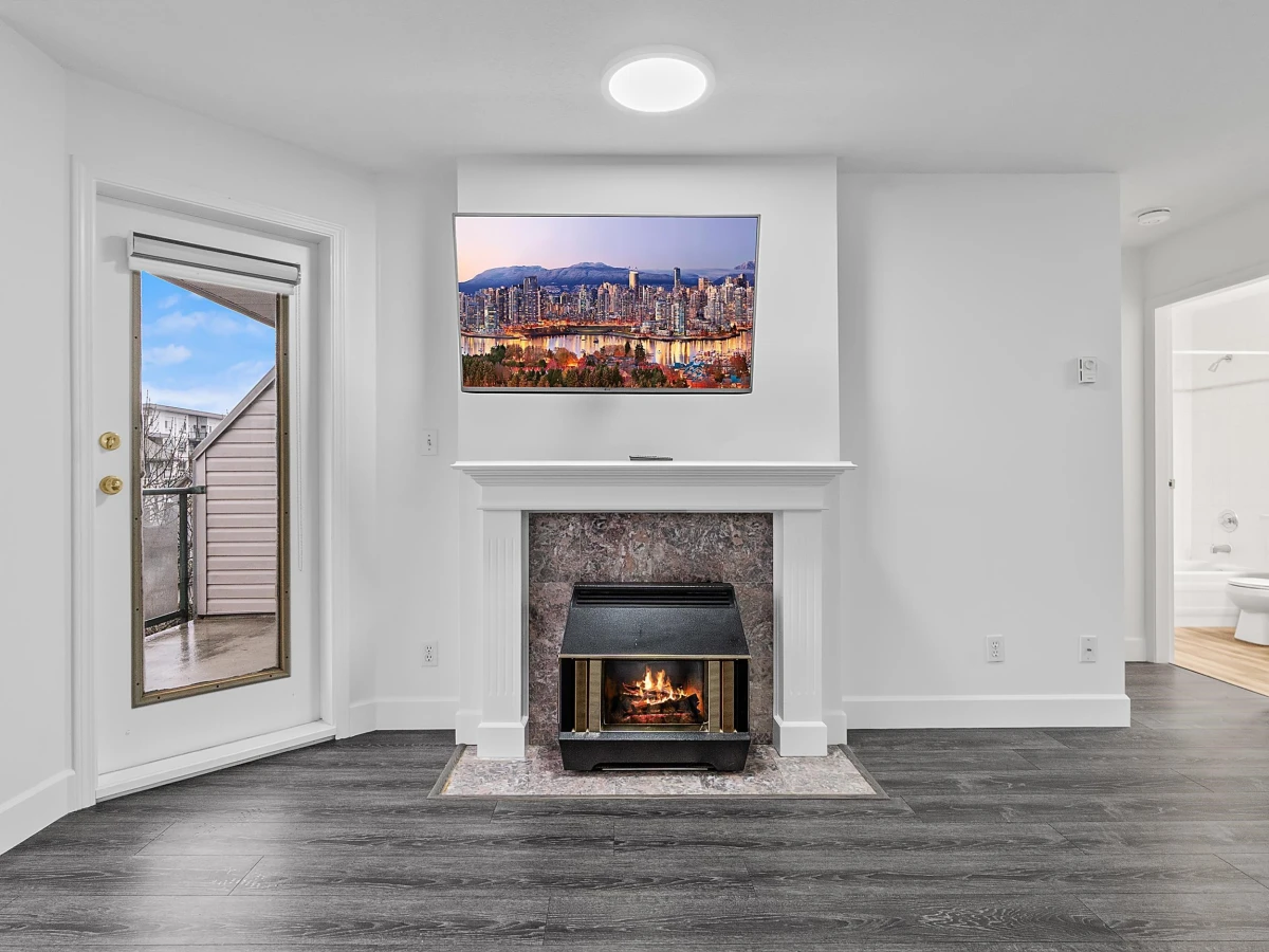 Family Room Photo of 410 33688 King Road, Abbotsford, BC
