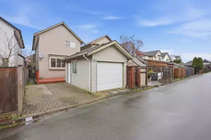Outdoor Patio Photo of 18468 66a Avenue, Surrey, BC