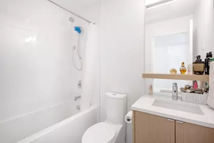 Primary Bathroom Photo of 302 37994 2nd Avenue, Squamish, BC