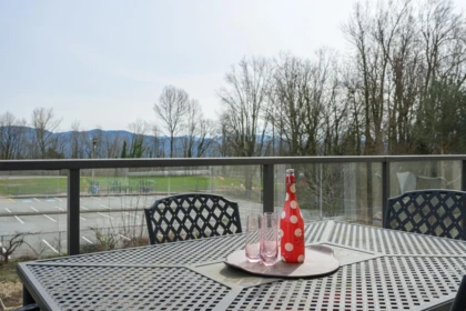 Front Yard Photo of 304 33150 4 Avenue, Mission, BC