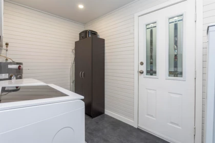 Hot Tub / Spa Photo of 6016 Brooks Crescent, Surrey, BC