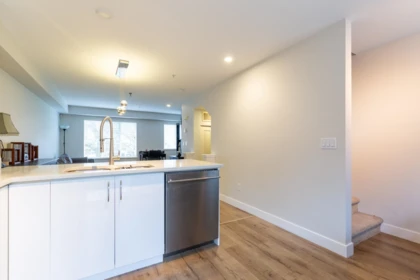 Walk-In Closet Photo of 72 20176 68 Avenue, Langley, BC