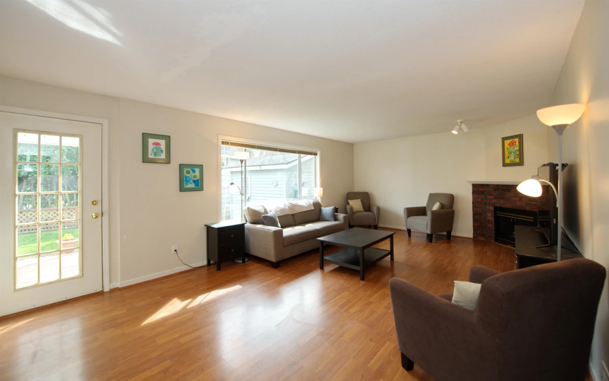 Dining Area Photo of 6343 Crescent Place, Delta, BC