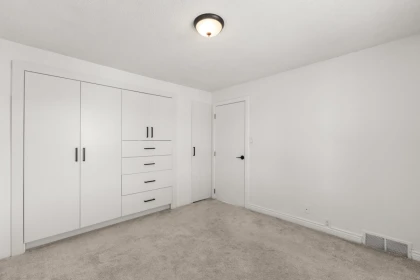 Mudroom Photo of 13728 112 Avenue, Surrey, BC