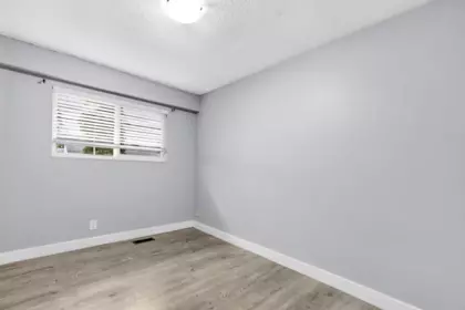 Basement Recreation Room Photo of 11786 86 Avenue, Delta, BC
