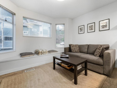 8616 Saffron Place, Burnaby, BC, Burnaby — Townhouse for sale