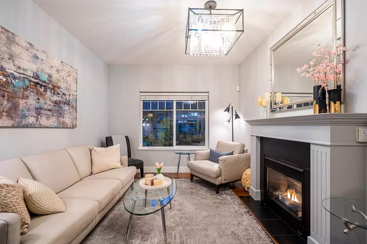 Living Room Photo of 35 3363 Rosemary Heights Crescent, Surrey, BC