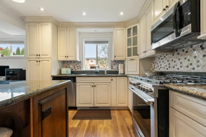 Breakfast Nook Photo of 46000 Bonny Avenue, Chilliwack, BC