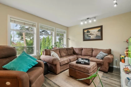 Front Yard Photo of 46000 Bonny Avenue, Chilliwack, BC