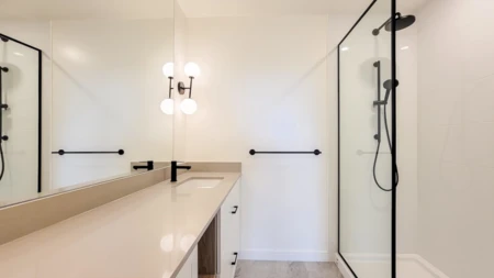 Walk-In Closet Photo of 711 27254 Aldergrove Town Centre Drive, Langley, BC
