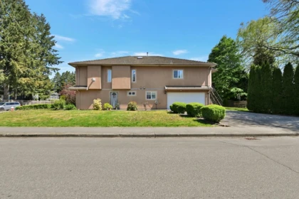 Front Yard Photo of 21008 Barker Avenue, Maple Ridge, BC