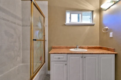 Walk-In Closet Photo of 21008 Barker Avenue, Maple Ridge, BC