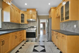 21008 Barker Avenue, Maple Ridge, BC