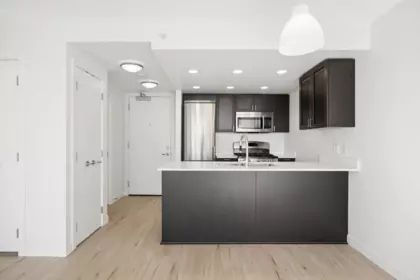 717 4818 Eldorado Mews, Vancouver, BC, Vancouver — Apartment/Condo for sale