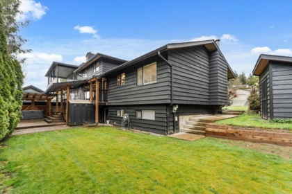 Outdoor Kitchen Photo of 2239 Carleton Place, Abbotsford, BC