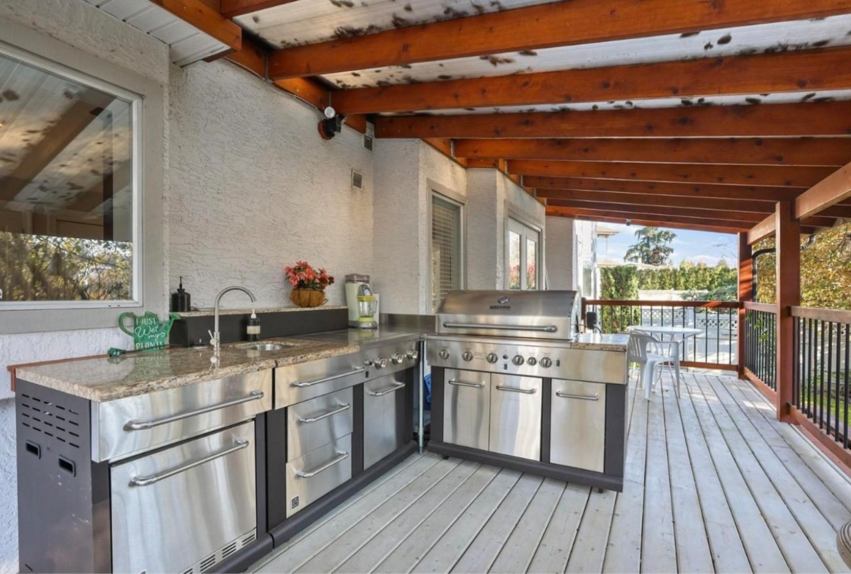 Dining Area Photo of 7919 Redtail Place, Surrey, BC