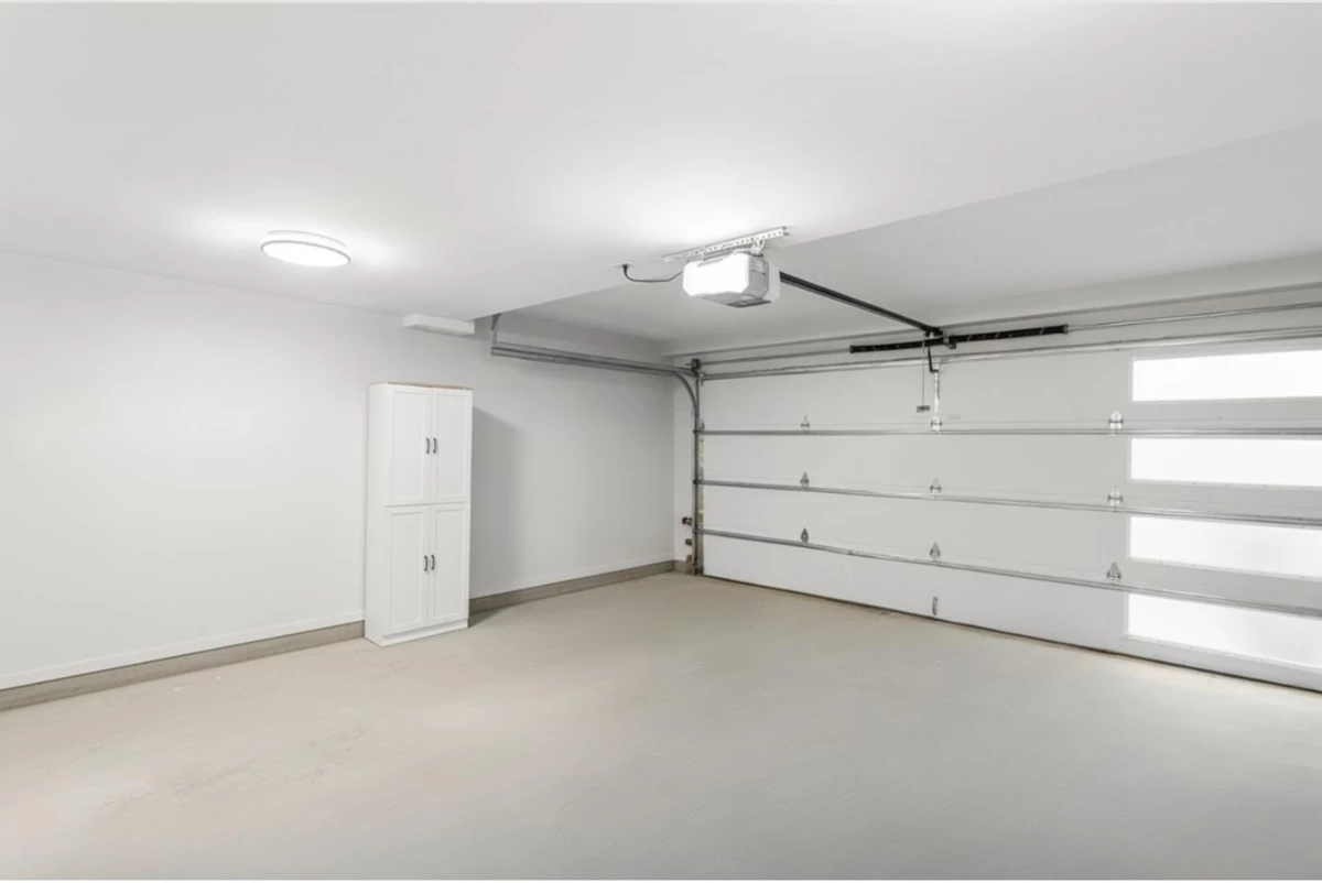 Dining Area Photo of 31 16511 Watson Drive, Surrey, BC