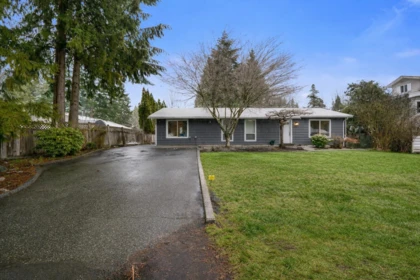 40410 Perth Drive, Squamish, BC, Squamish — Single Family Residence for sale