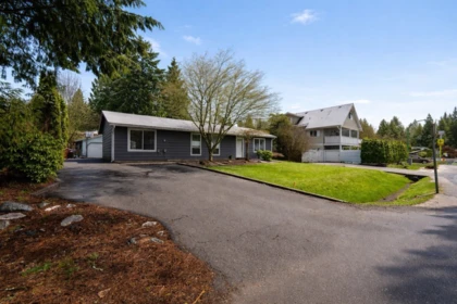 40410 Perth Drive, Squamish, BC, Squamish — Single Family Residence for sale