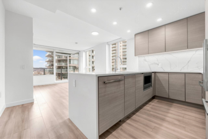Kitchen Island Photo of 1609 823 Carnarvon Street, New Westminster, BC