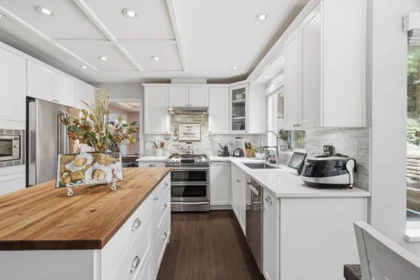 Breakfast Nook Photo of 46 Wildwood Drive, Port Moody, BC