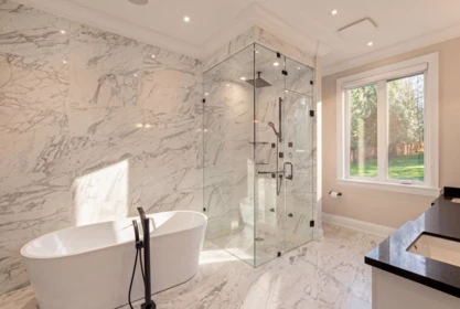 Guest Bathroom Photo of 17438 28 Avenue, Surrey, BC