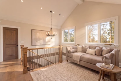 Mudroom Photo of 17438 28 Avenue, Surrey, BC