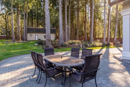Swimming Pool Photo of 17438 28 Avenue, Surrey, BC